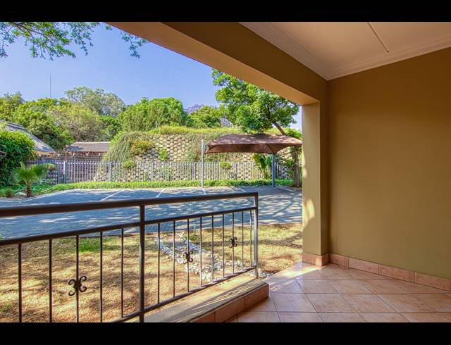 2 BEDROOM APARTMENT SOLD IN BRYANSTON
